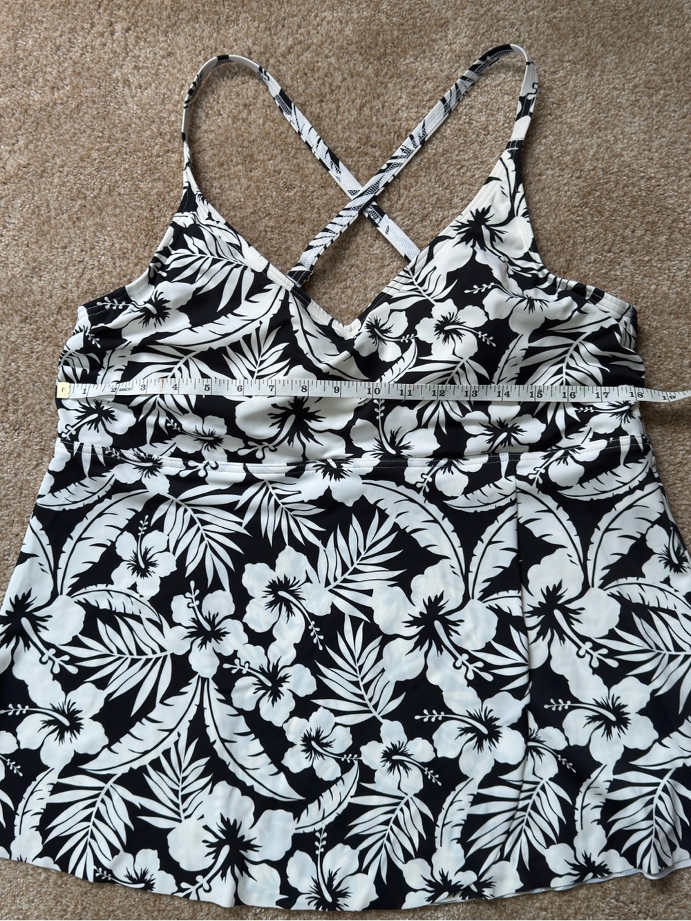 Lands’ End Black & White Tropical Floral Tankini Top Size XL-18